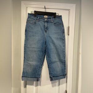 Levi’s Size 6 Perfectly Slimming 512 Capri Cropped Denim Jeans Cuff 5 Pocket